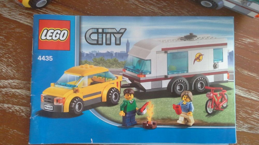 Klocki LEGO 4435 samochód + przyczepa