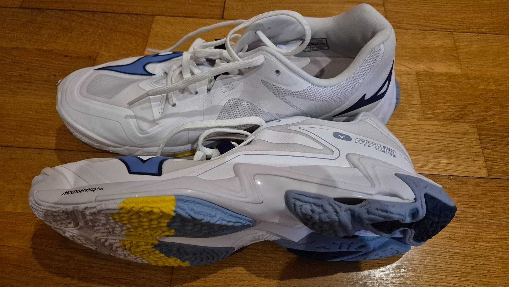 Sapatilhas Indoor Mizuno Wave Lightning Z (tamanho 43)