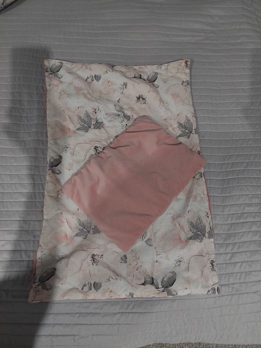 Zestaw dla niemowlaka kokon + różek + otulacz + poduszki + kołdra