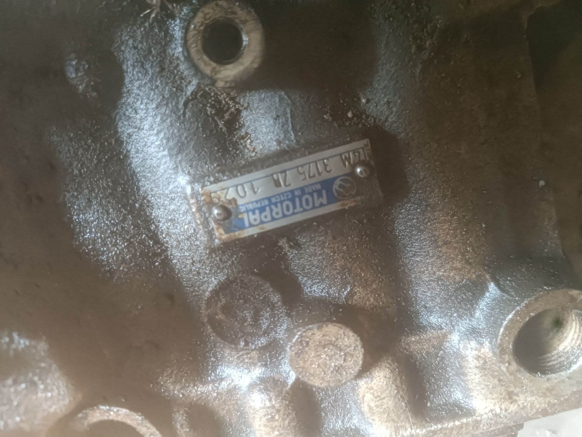 FS Lublin Żuk Daewoo Andoria 2.4 pompa wtryskowa 4M3175
