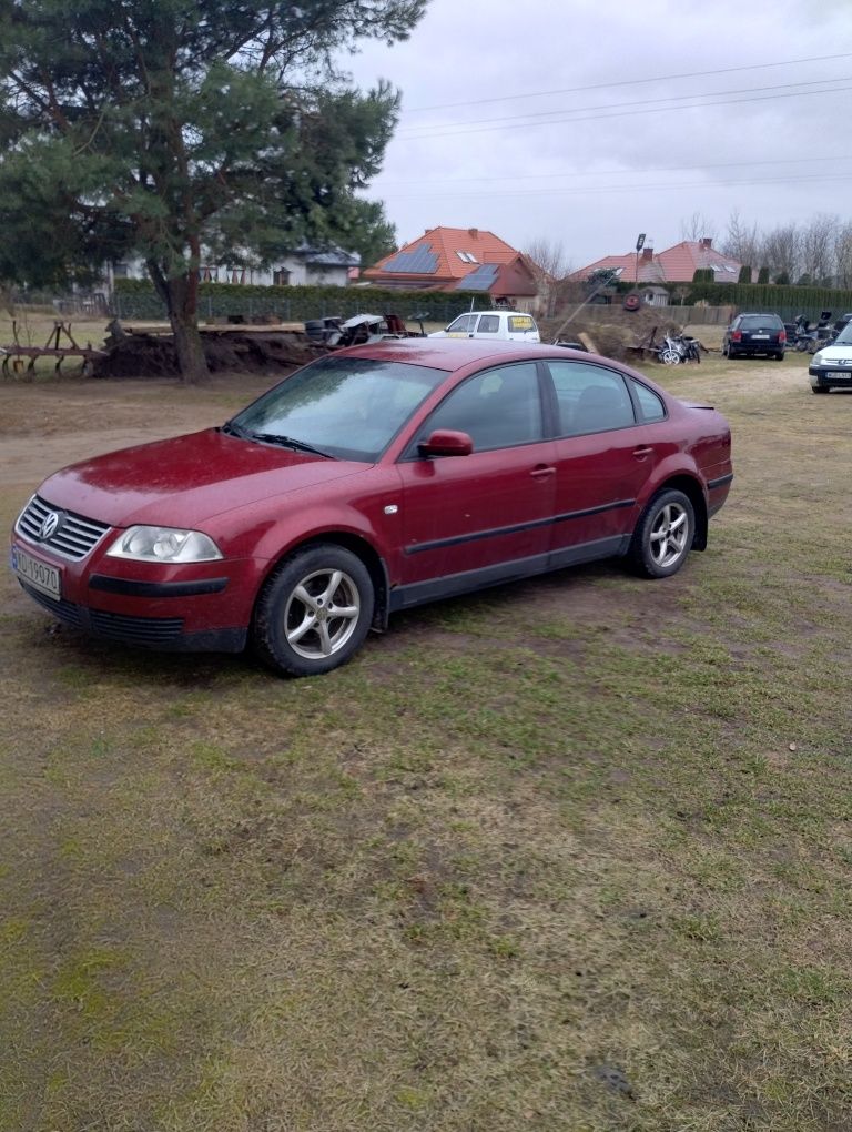 VW passat 1.8 turbo LPG w całości lub na częśc cena podana za silnik i