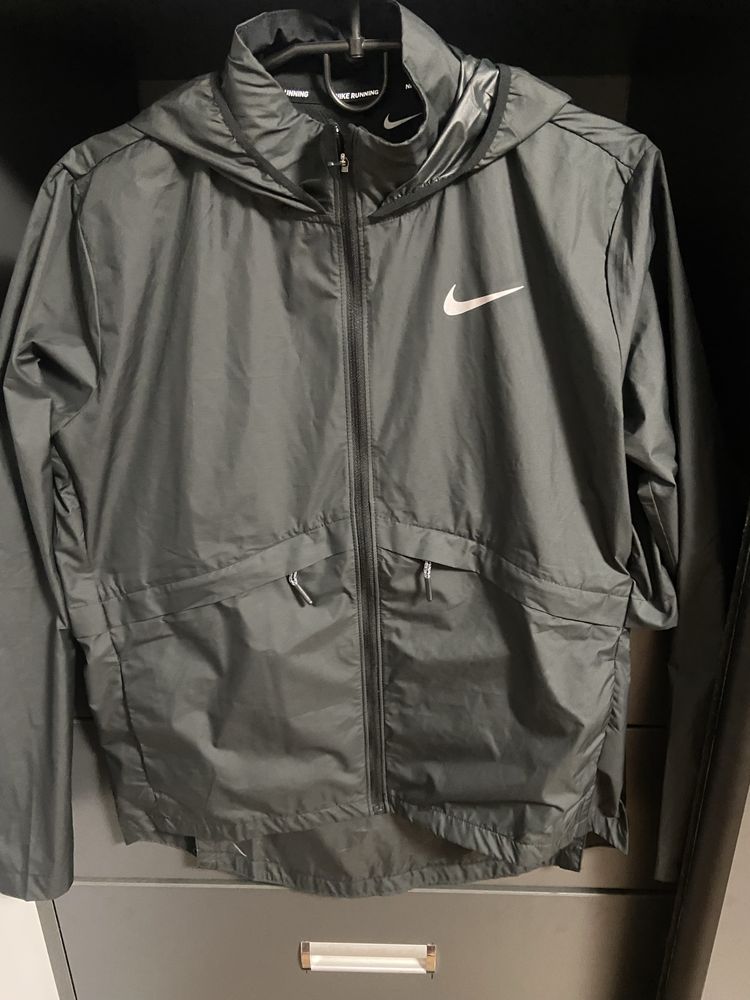 Nike running-вітровка