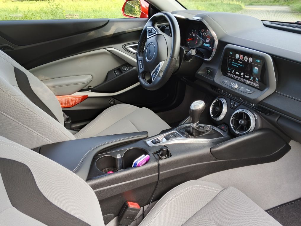 Chevrolet Camaro SS 6.2 V8