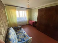 Продаж 2к квартири 55 кв.м. по вул. Симиренка, 13/1