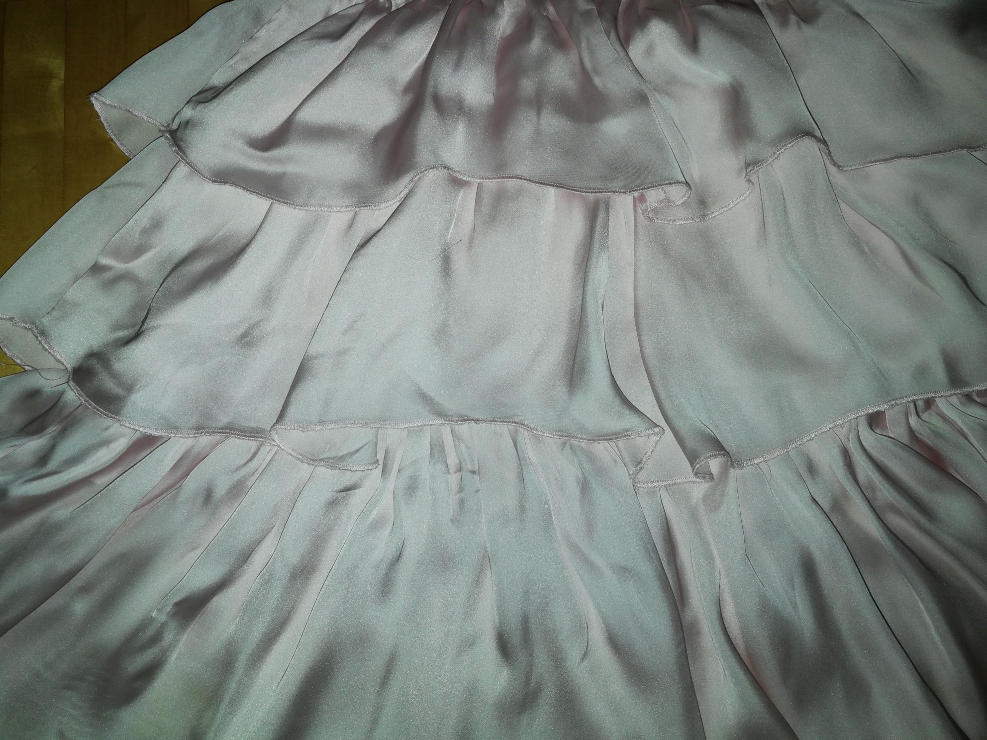 Sukienka elegancka Reserved z falbanami na 110 cm