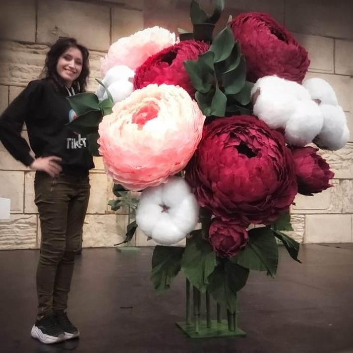 Фотозони,Ростові квіти ,оренда,виготовлення,оформлення свят