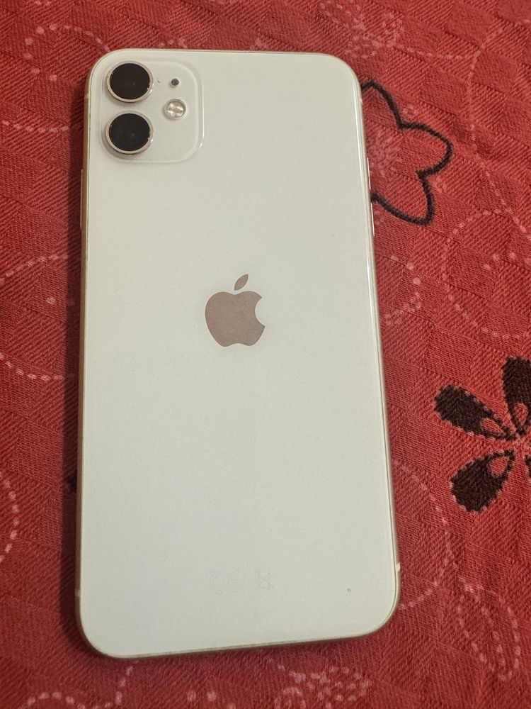 Iphone 11 64Gb branco bom estado