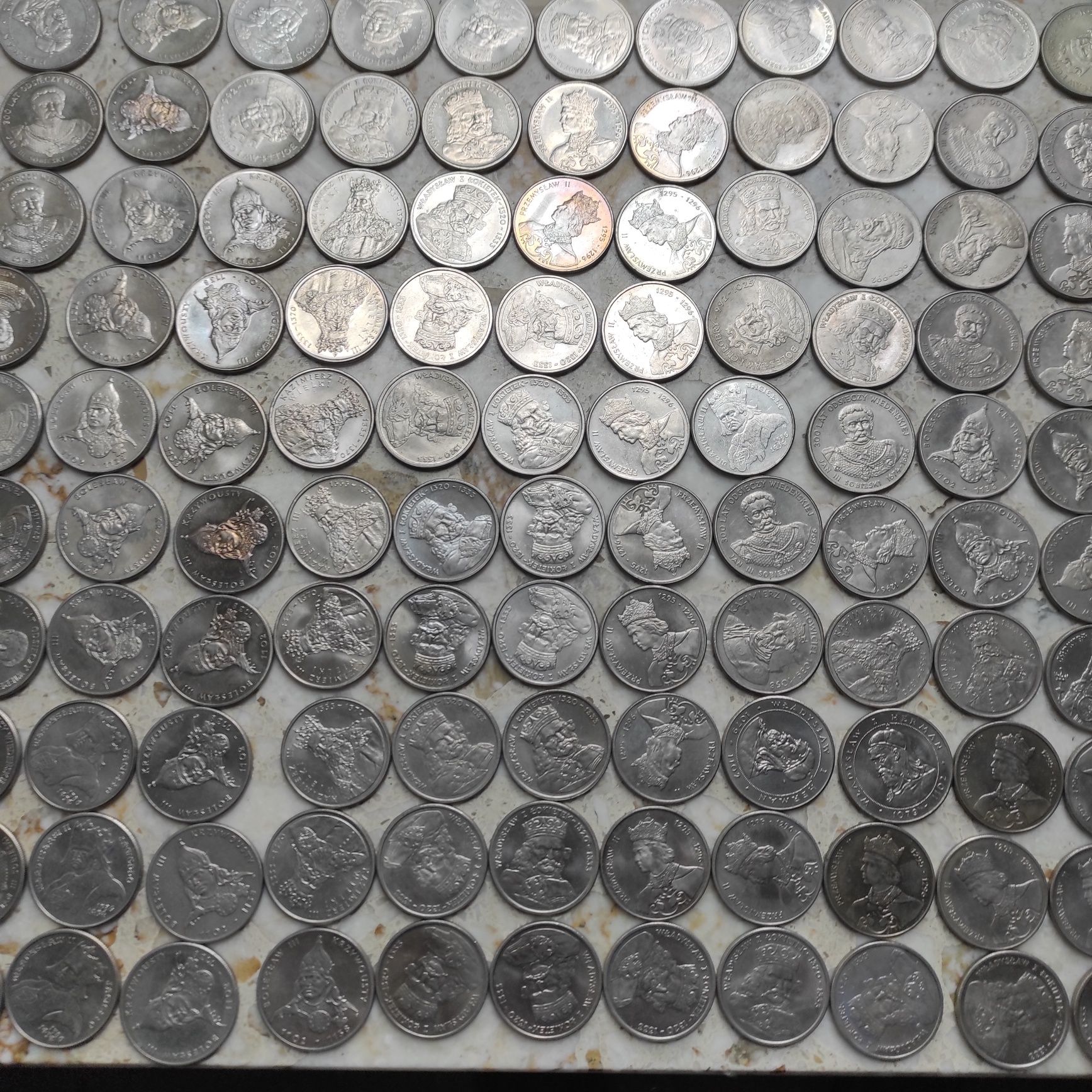 260 monety obrazkowych,w tym 130 króli