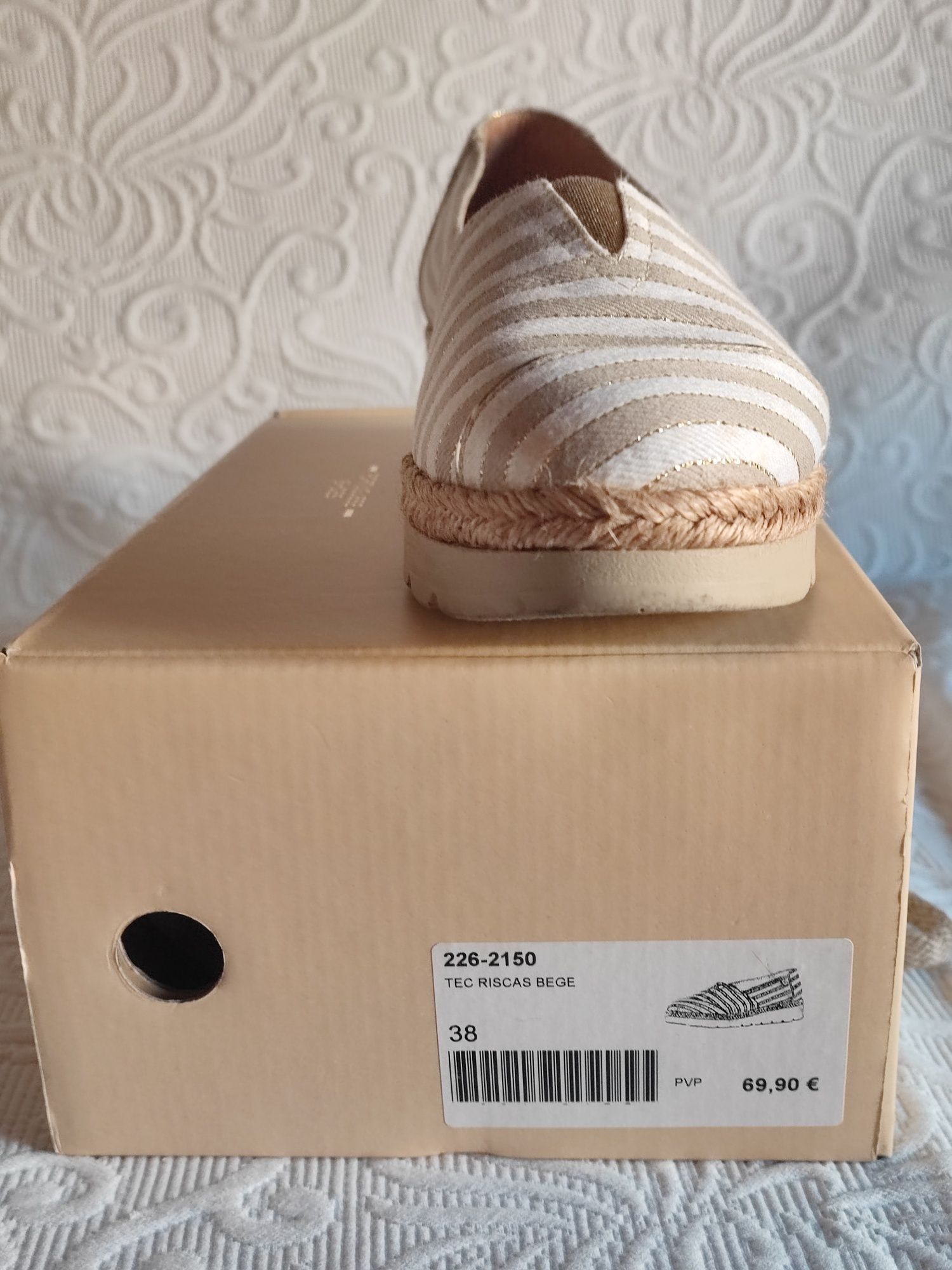Par de Sapatos MLV