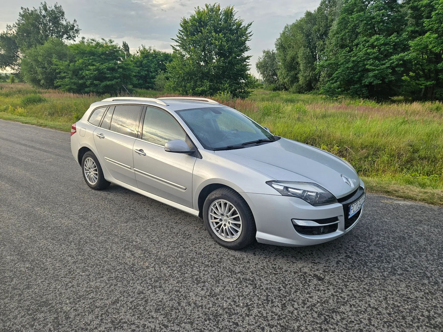 Renault Laguna 2.0 dci bardzo ładnym stanie zarejestrowany