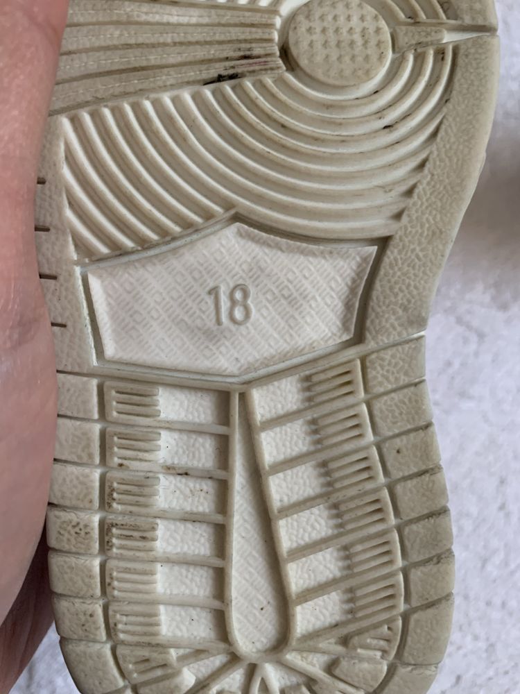 Кроси Nike розмір 19-20