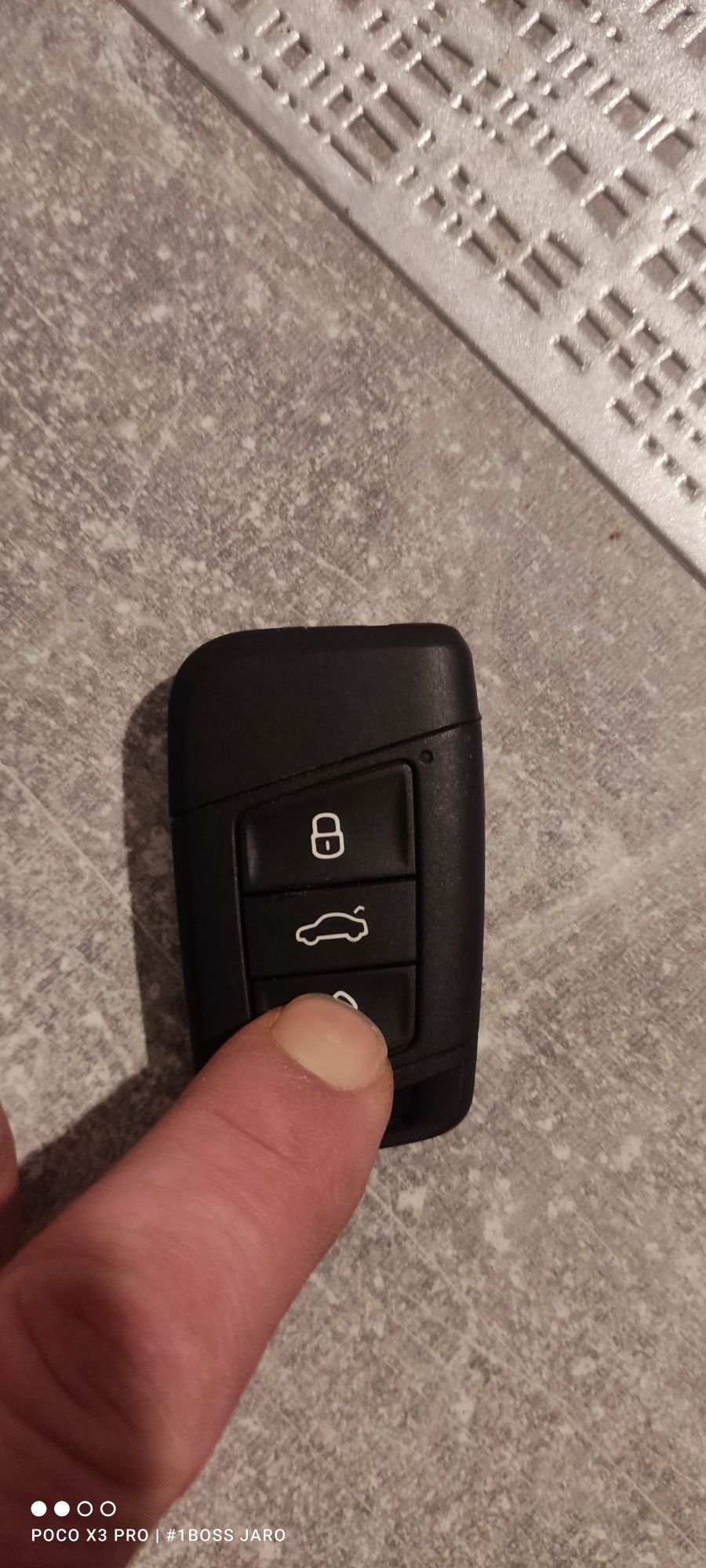 ORYGINAŁ NOWY OEM POILOT Keyless Go Skoda VW Passat 

Skoda Superb 201