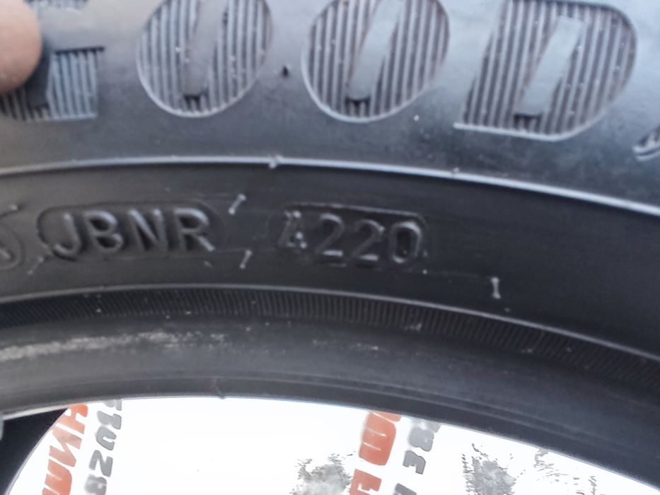 Шини 215/50/17 Goodyear Vector 4 seasons