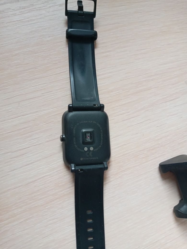 Продам смарт-часы AMAZFIT GPS