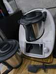 Thermomix 6 tm6 używany
Sprawdzony przez vorwerk serwis i wymieniona o