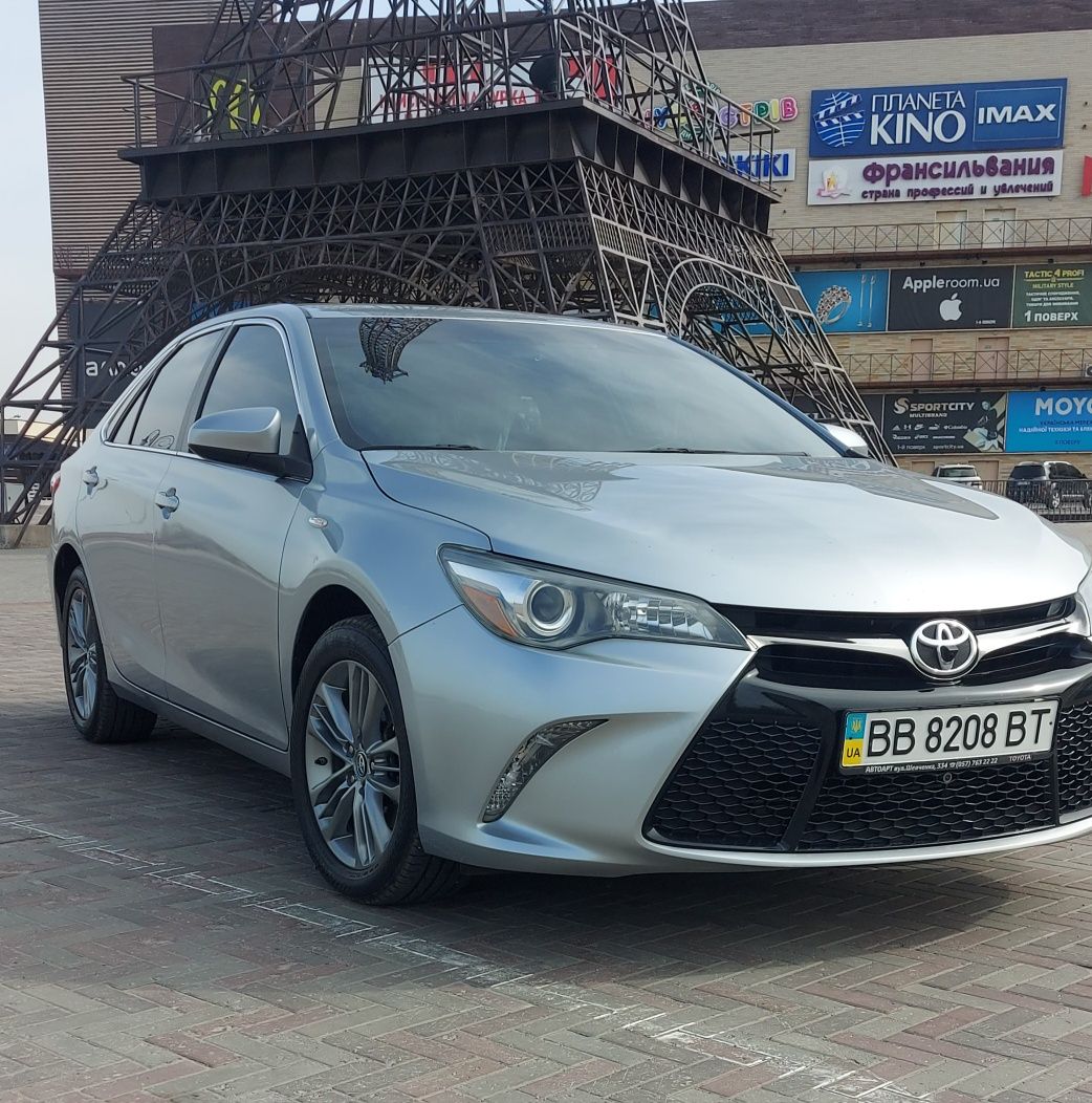 Продам Toyota Camry 2015р.