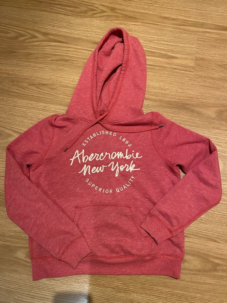 Hoodie Abercrombie e camisola Roxy