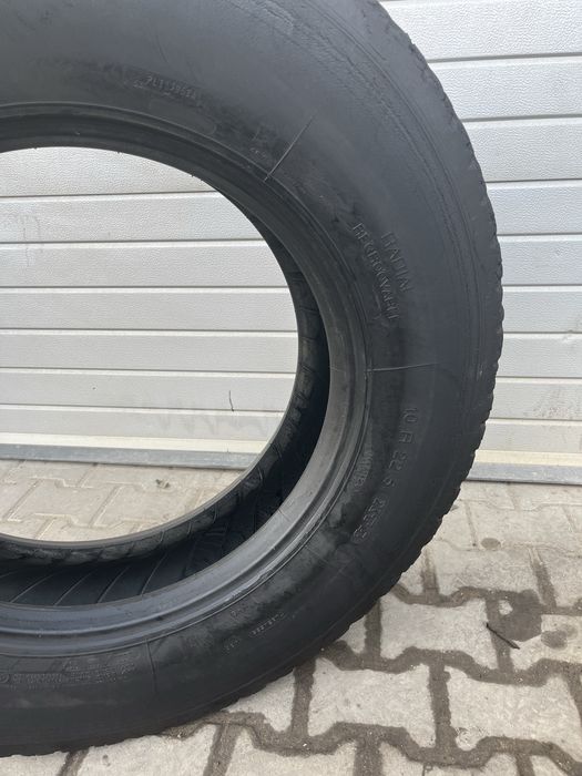 Opony Michelin 10R22.5 (2szt)
