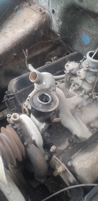продаеться двигун зіл 130