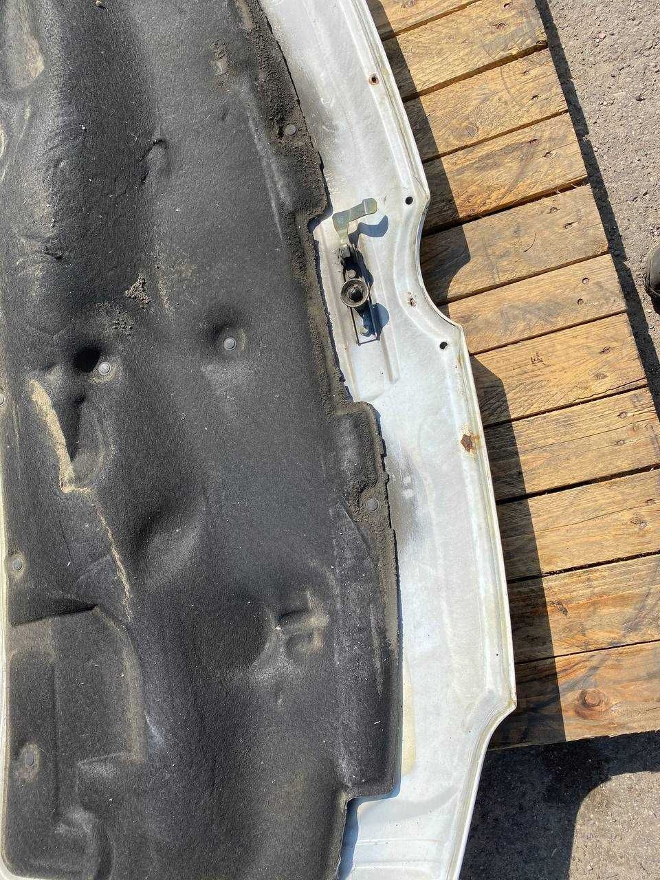 Капот Mercedes Sprinter 901-905 (00-06) 9017500202 мерседес спрінтер