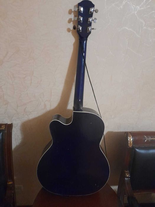 Гитара акустическая Leoton