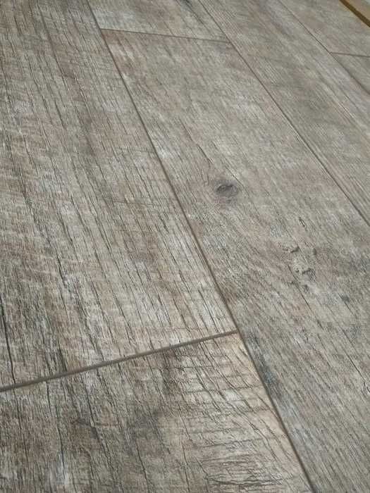 Укладання ламінату