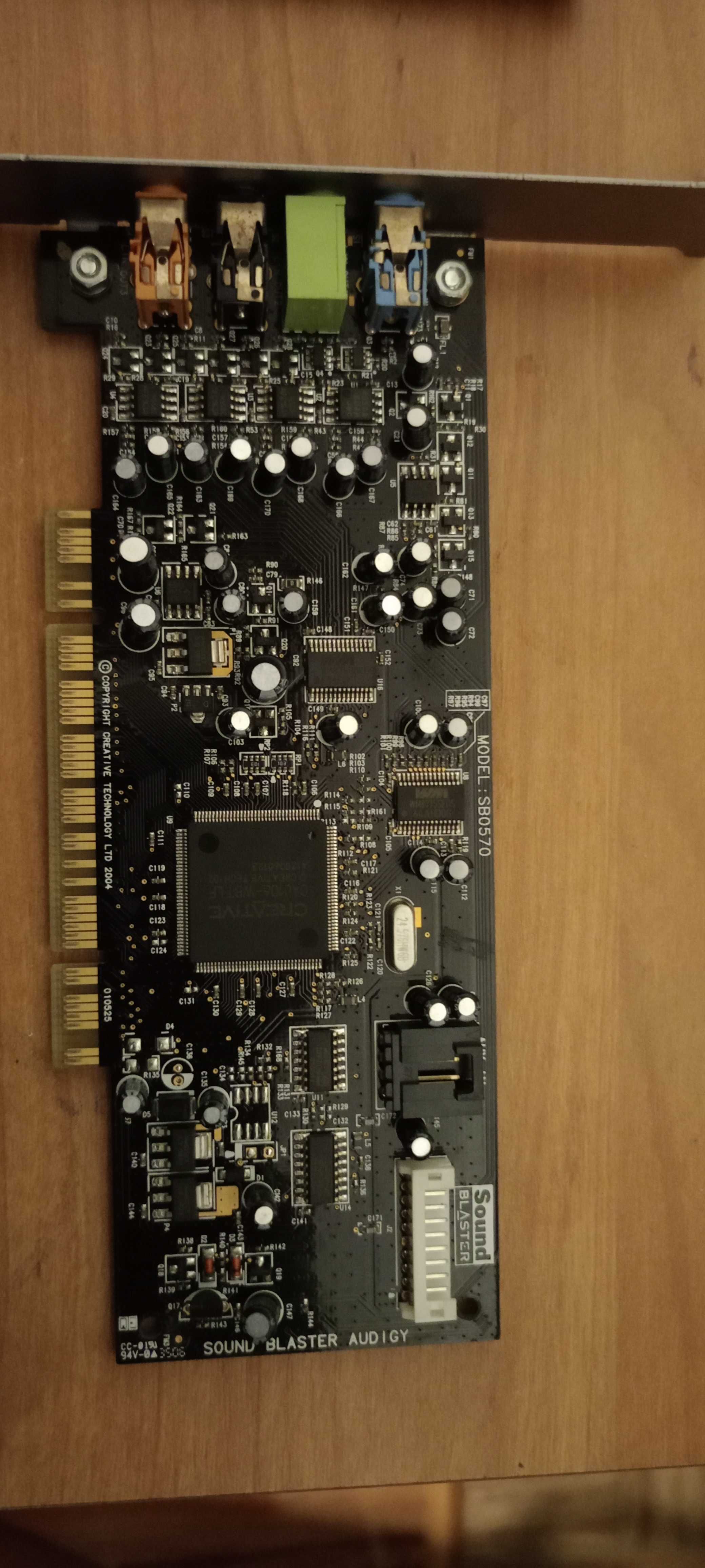 Płyta asrock k7nf2 raid, ram DDR 1 GB GeForce fx5200 soundblaster
