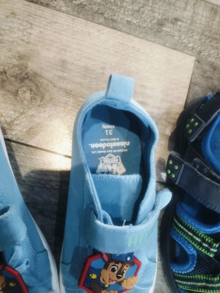 Dziecięce 4 pary bucików r.30-31 gratisy