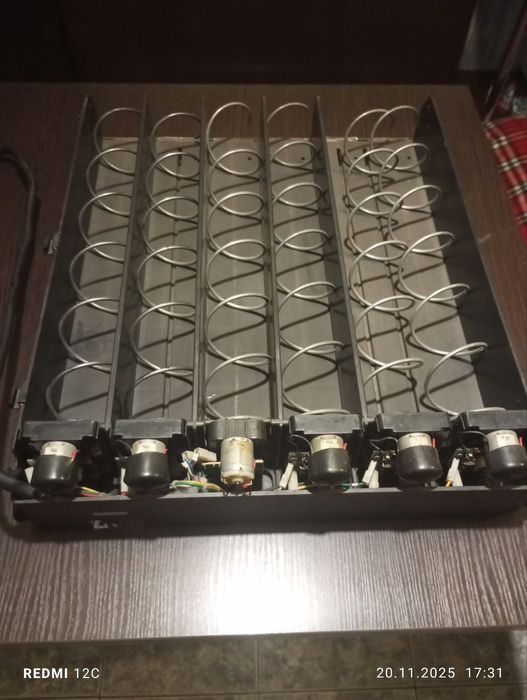 Кофейный вендинговый автомат с выдачей снеков Saeco Diamante