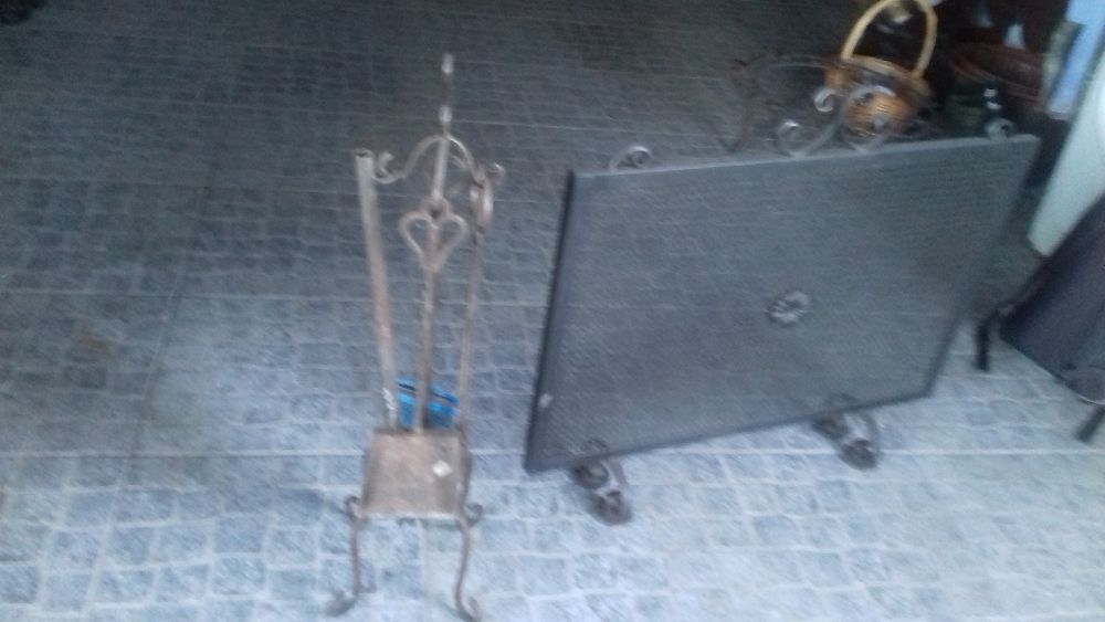 proteção e utensilios para lareira