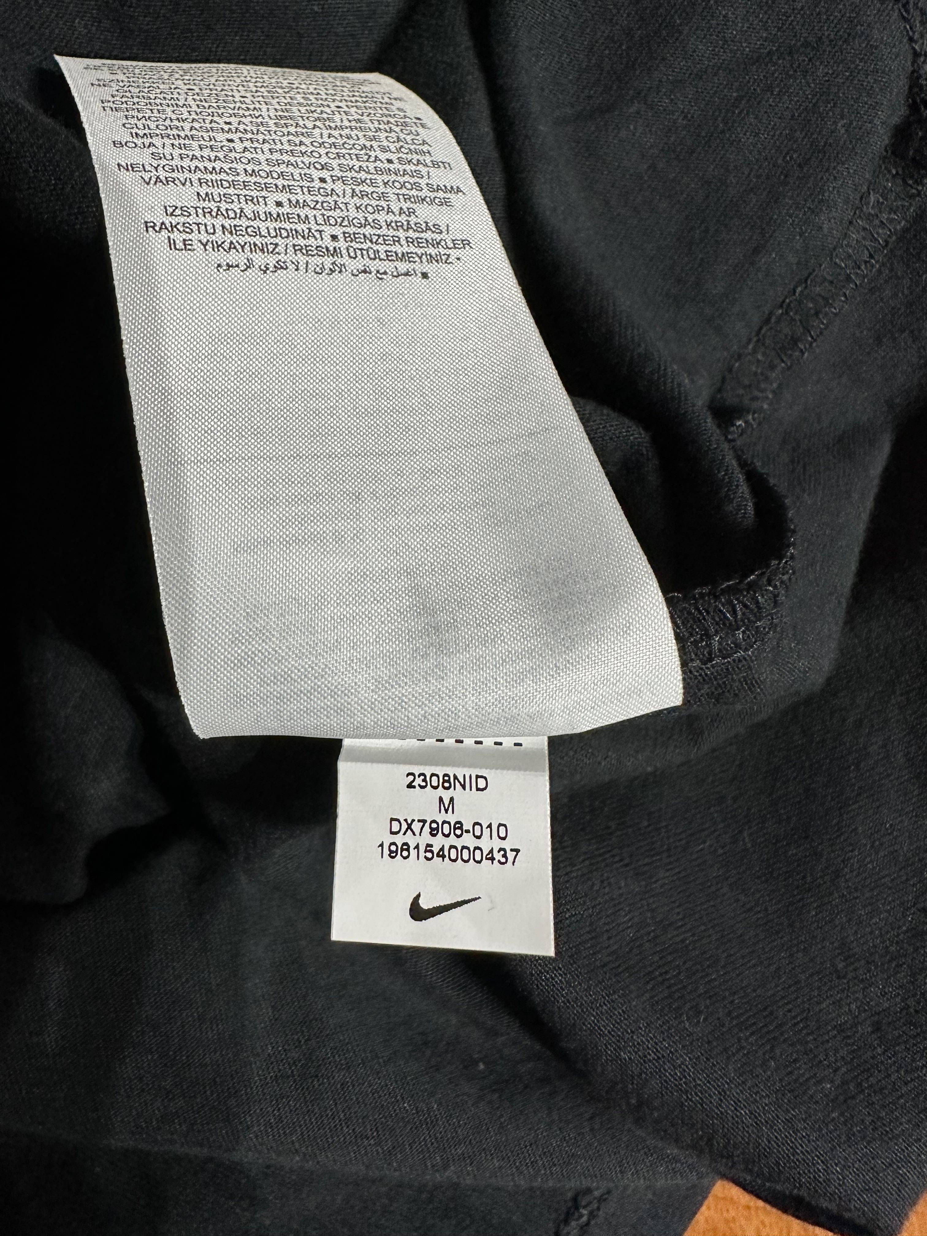 Продам женскую футболку Nike, р. М.