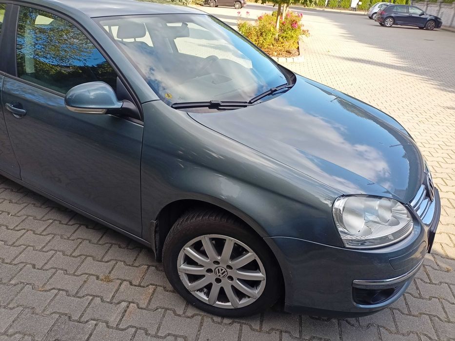 Sprzedam samochód Volkswagen Jetta 1.6 MPI ,benzyna,LPG.