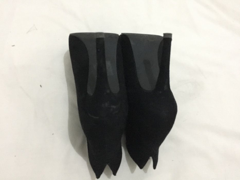 Botas pretas elegantes