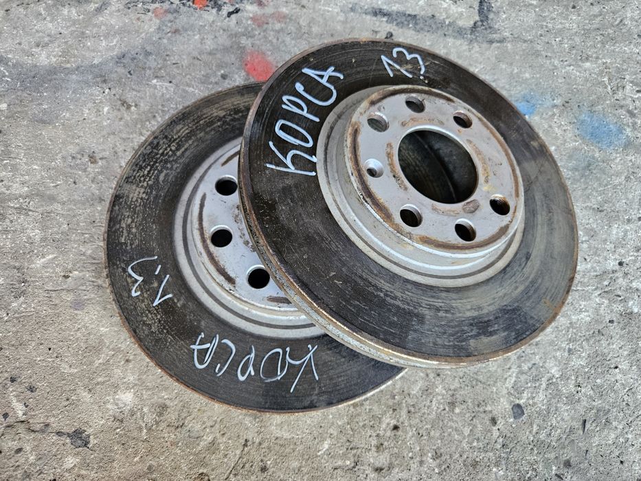 Цапфа супорт тормозний диск датчик АБС кулак Опель Меріва Корса Комбо