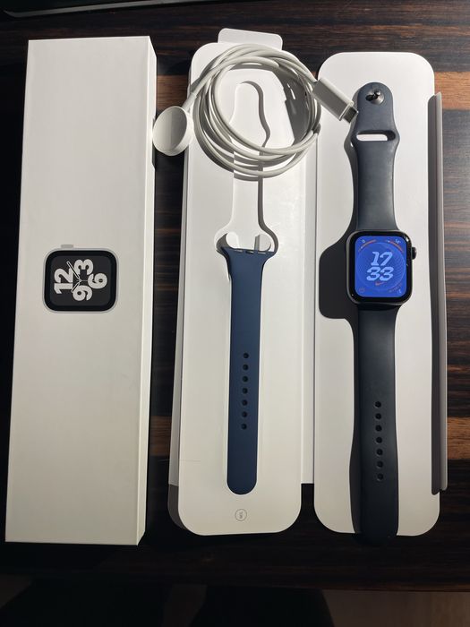 Apple Watch SE 44 mm