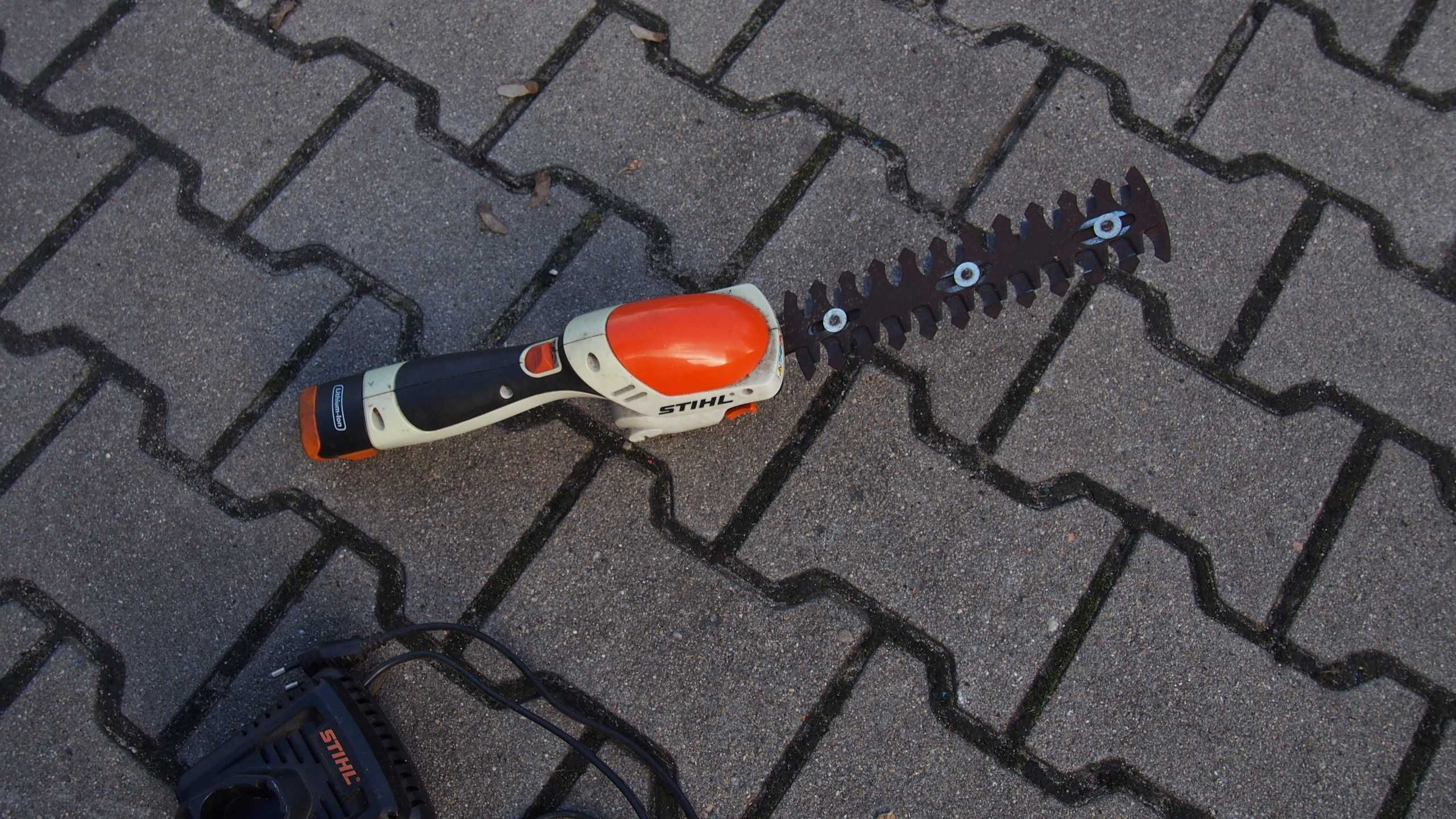 STIHL Hsa 25 Nożyce aku Akumulatorowe