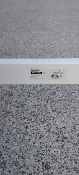 Estruturas / pernas  de móveis brancas ikea