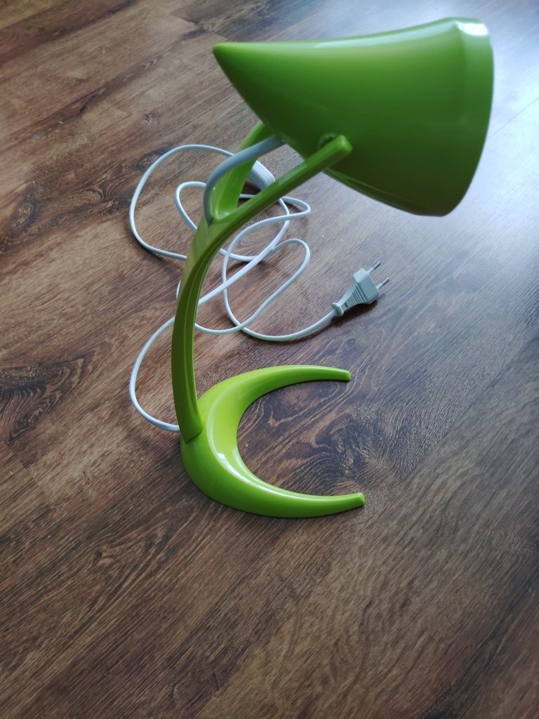 Sprzedam lampkę na biurko