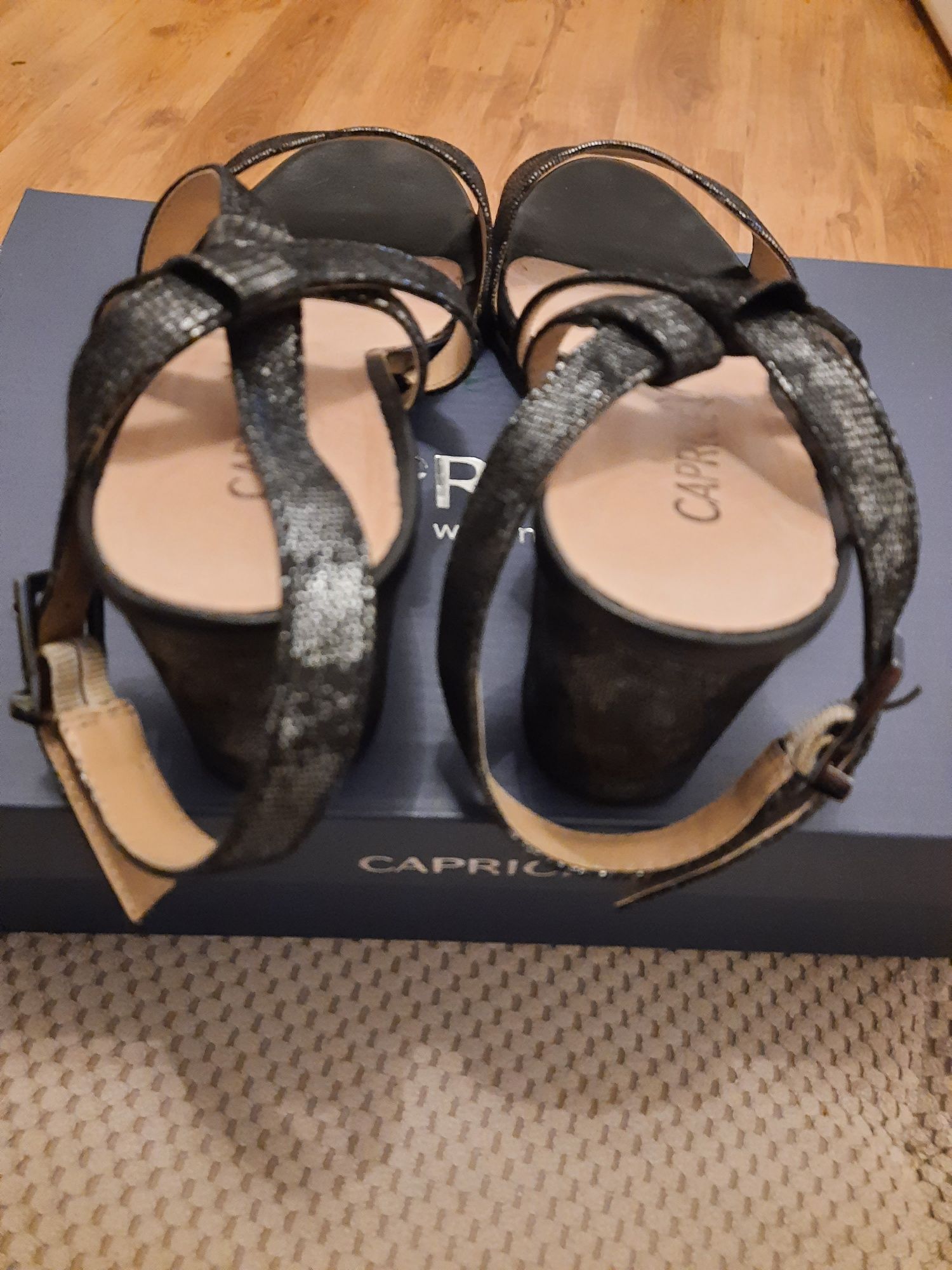 Sandałki firmy Caprice