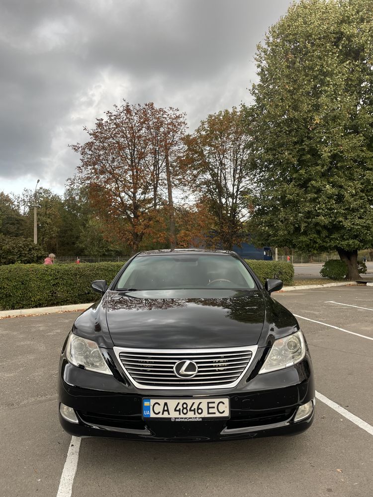 Lexus LS460 Long