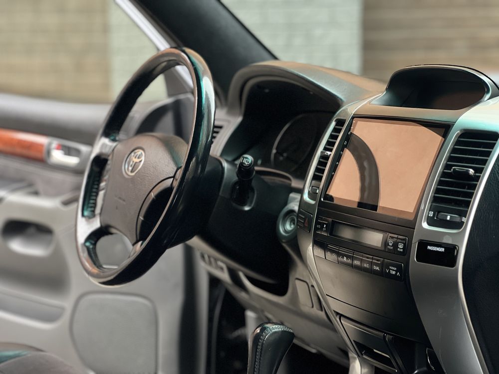 Toyota Prado 120