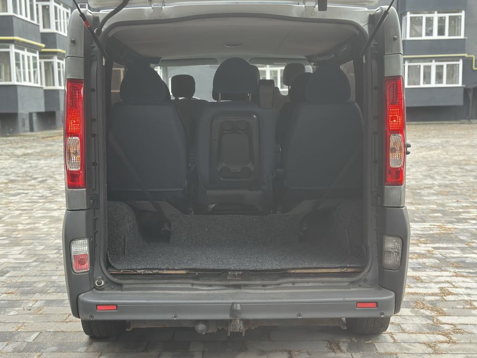 8+1 гарний пасажир