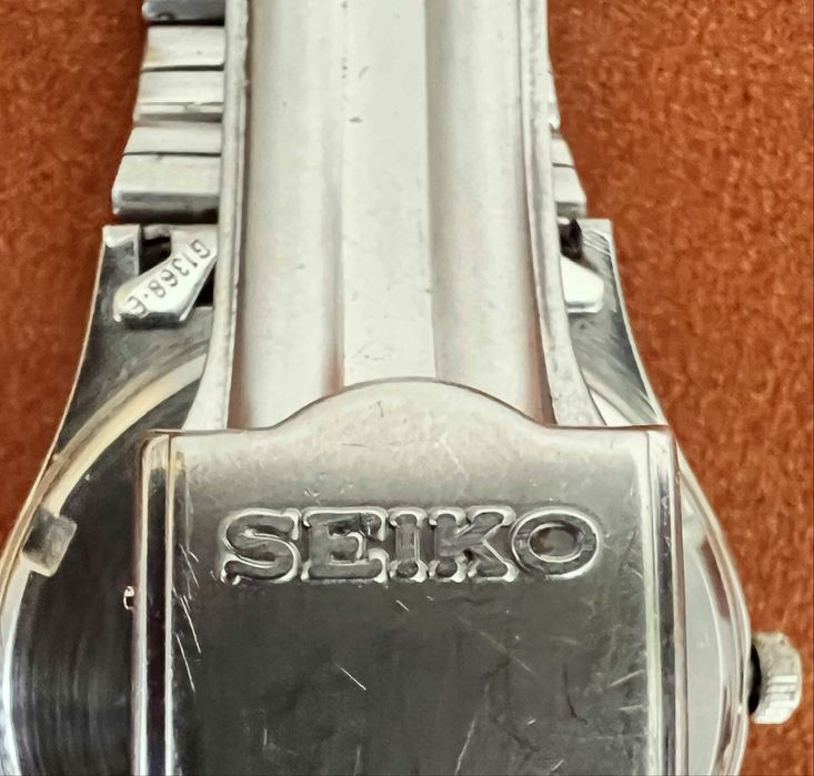 Seiko SQ Quartz 5Y23_8A70