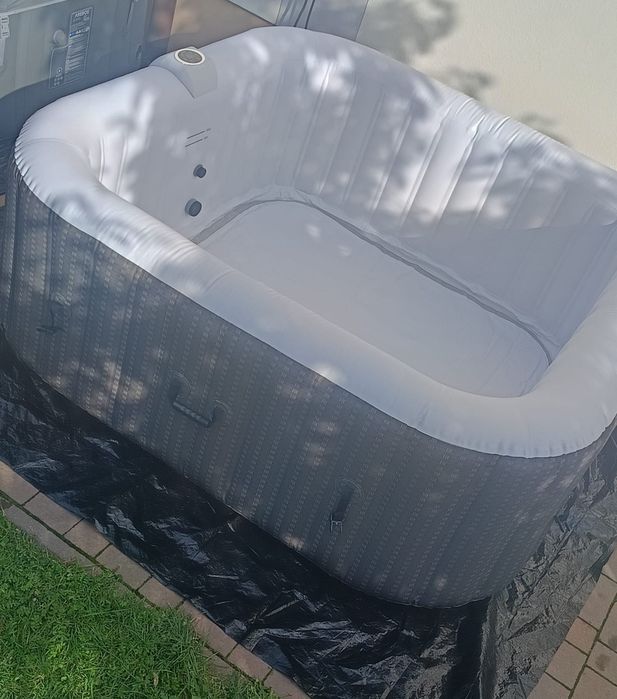 Nadmuchiwane jacuzzi AREBOS "Barcelona", 185x185 cm, wewnątrz i na zew