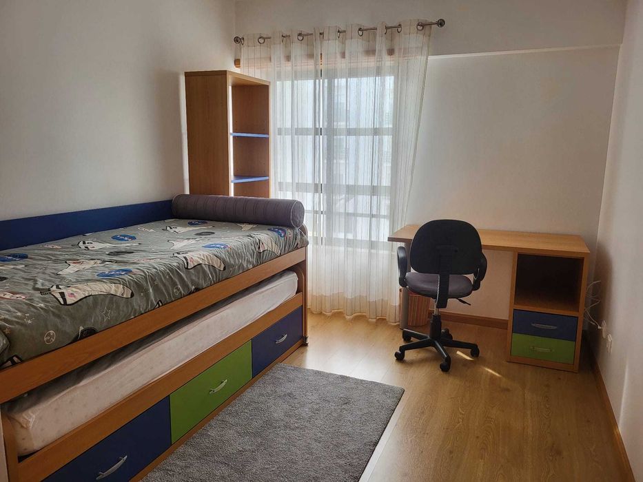 Alugo T2, próximo da escola Secundária Damião de Goes.