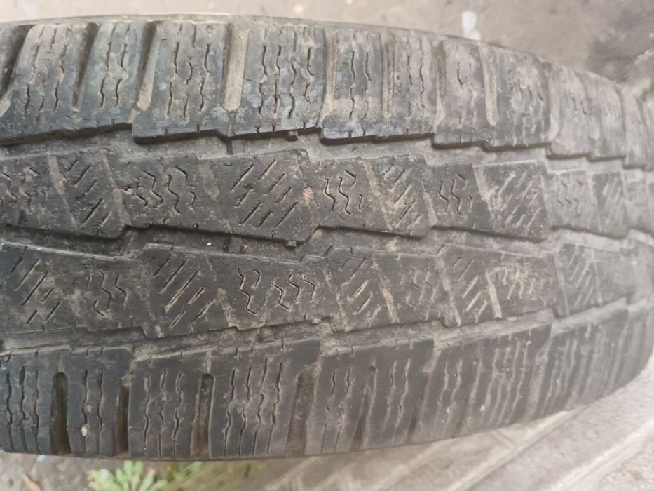 Продам запасне коліща 215/75 R 16C