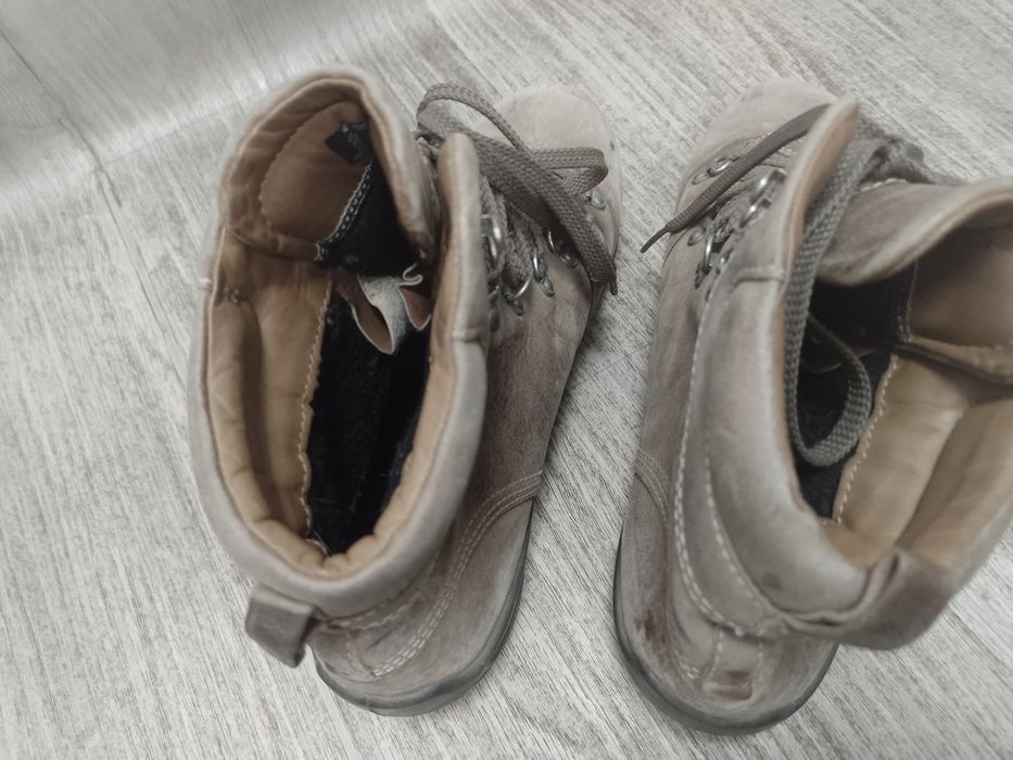 Sprzedam damskie zimowe buty rozmiar 39 firmy Ecco.