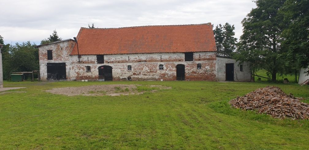 Siedlisko z zabudowaniami