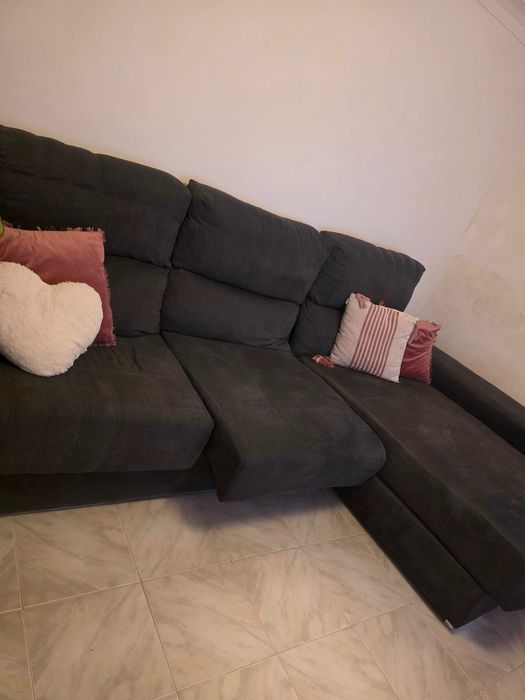 Sofá Chaise Longue + Puff