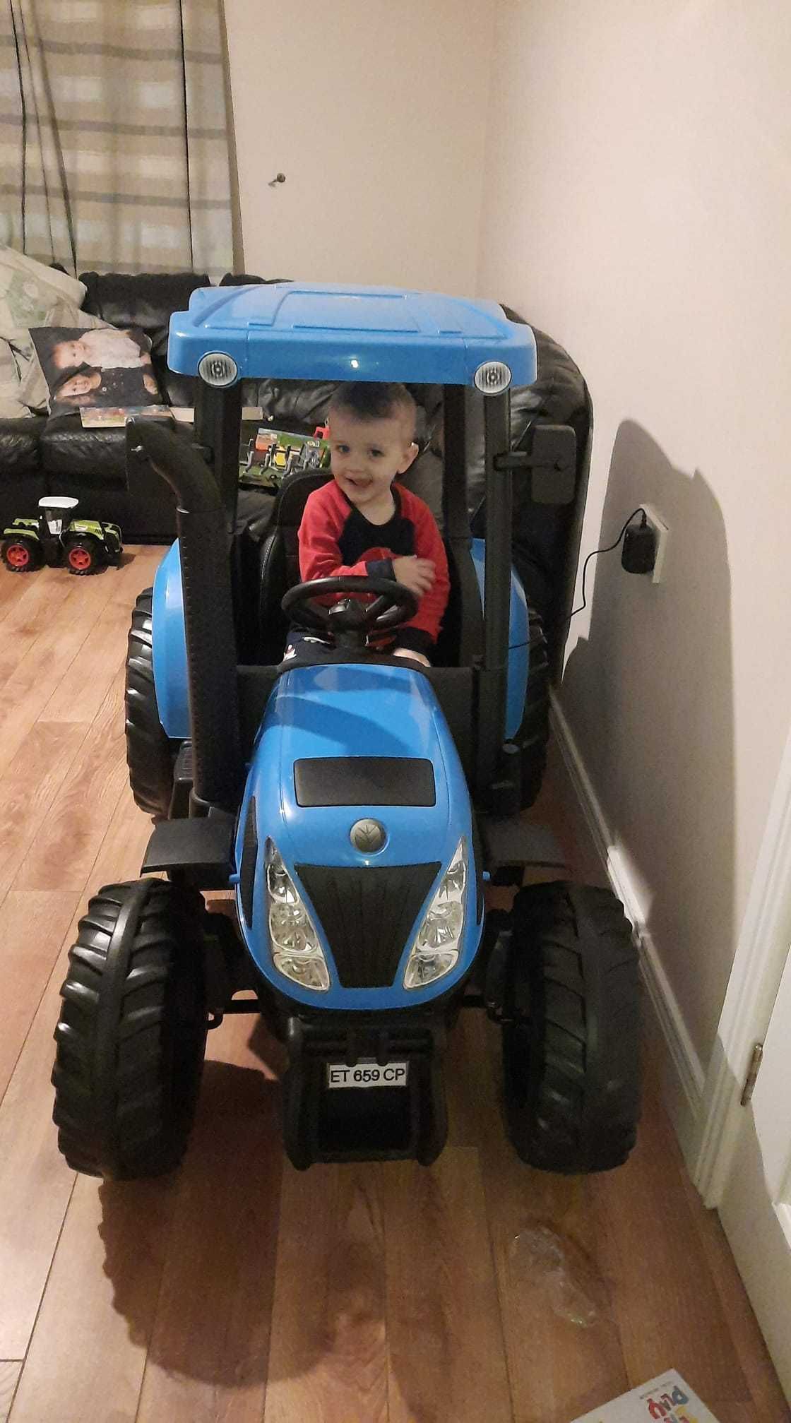 NEW HOLLAND 24V! Super mocny traktorek na akumulator